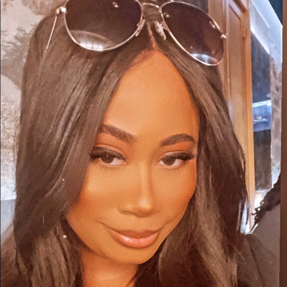 Meet your Posher, Edith